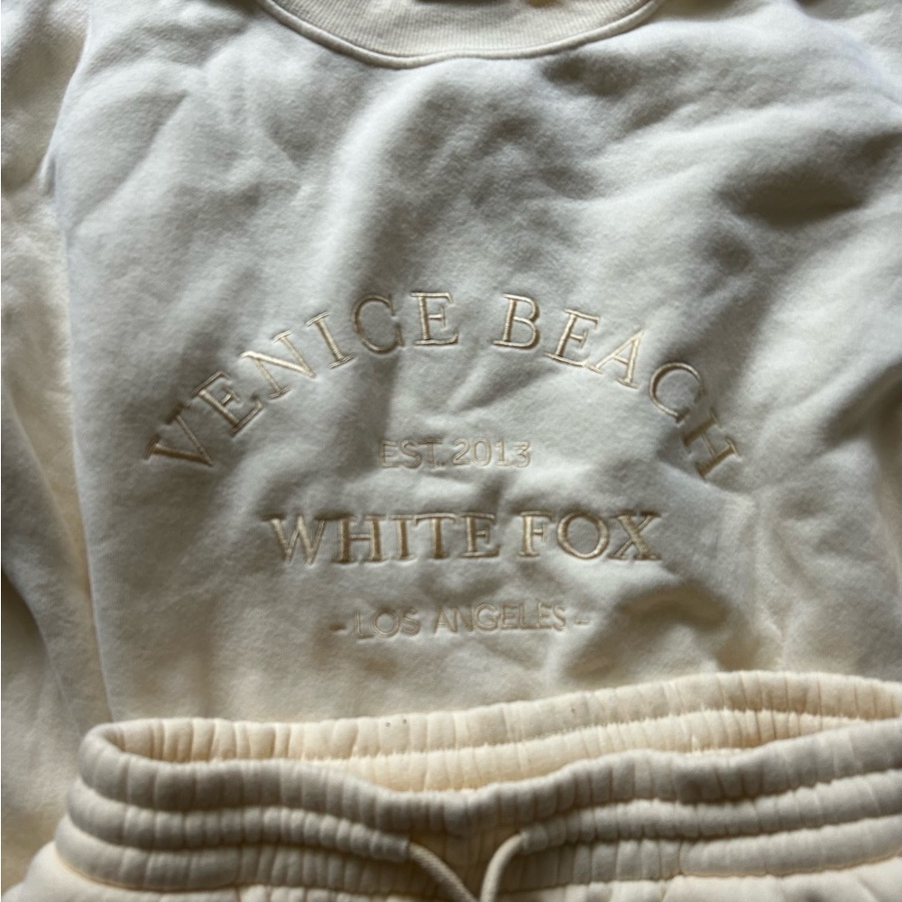 White fox boutique cream set - Picture 2 of 5